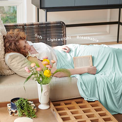 Image of Bedsure Green Cooling Blanket Full Size for Hot Sleepers - Summer Blanket Full Size Cold Bed Cool Arc-Chill Thin Ice Cooled Bedding with Rayon Derived from Bamboo Night Sweats Hot Flashes, 80x90