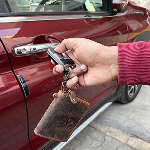 Image of RUSTIC TOWN Leather Key Holder Case - Zippered Key Organizer Wallet with 8 Hooks for Keys, Cash & Card - Gift for Men Women