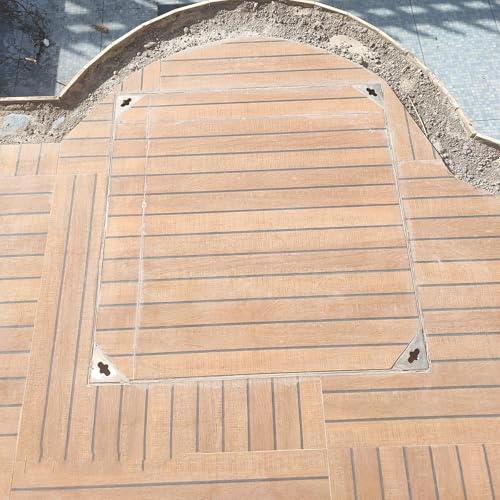 Couvercle de regard 40 x 40 cm pour cacher une trappe extérieure