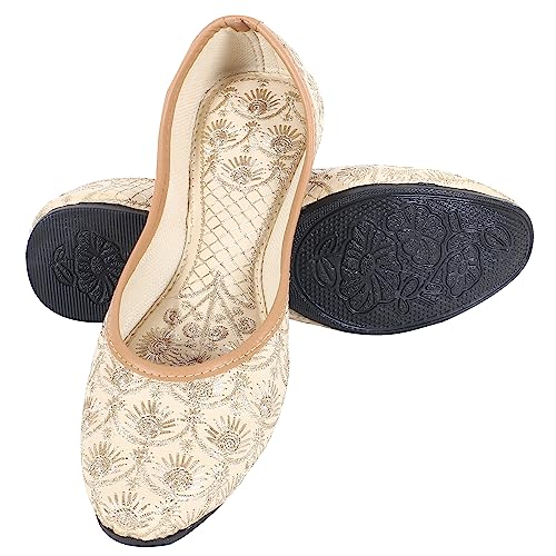 Image of DFR Women's Embroidered Punjabi Mojaris Jutti Juti's Shoe