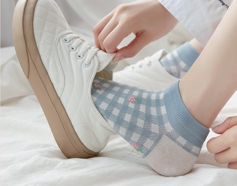 Image of Women's and Girls Cotton Ankle Length Socks