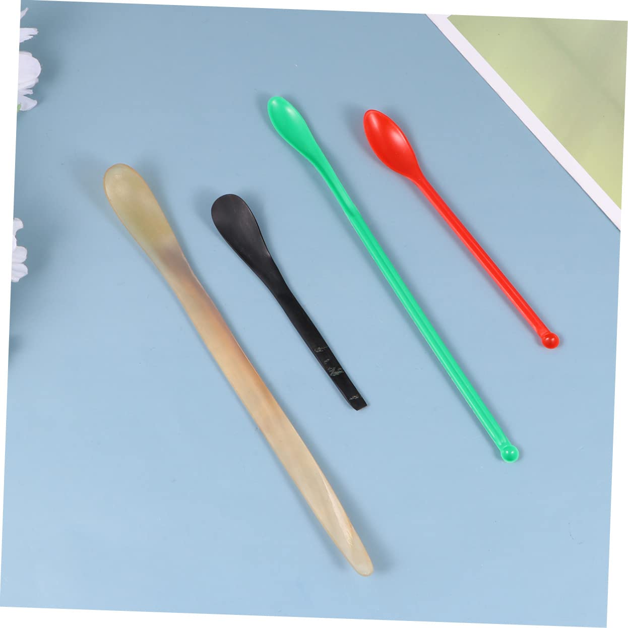 Ciieeo 8pcs Plastic Reagent Sampling Spoon Flat Edge Medicine Use Easy to Carry Random Color