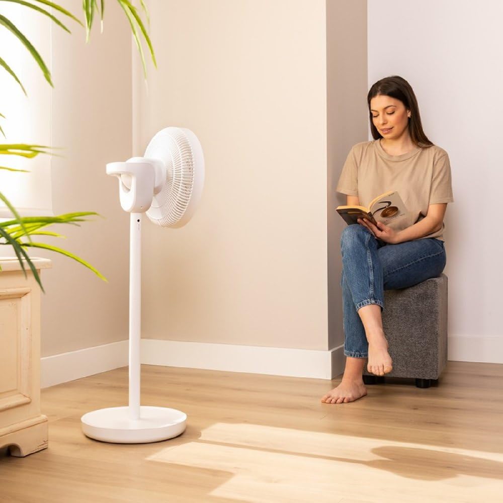 Cecotec Ventilador de Batería EnergySilence 2600 Sunflower Portable. 3 en 1, 22 W, Motor BLDC, Diámetro 13”, Batería de 2600 mAh, Pantalla LED, Control Remoto, Control Táctil y Oscilación