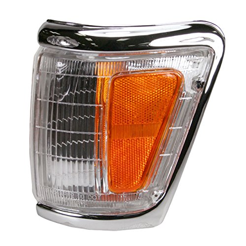 TRQ Driver Side Front Corner Light Assembly Compatible with 1992-1995 Toyota Pickup 4 Wheel Drive TO2520129
