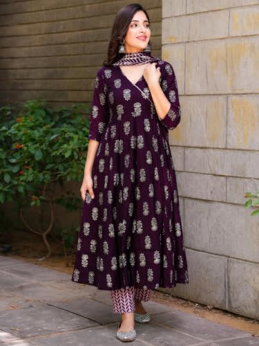 Image of Pinkmint Women's Cotton Blend Indigo Printed Printed Kurta with Pant & Dupatta