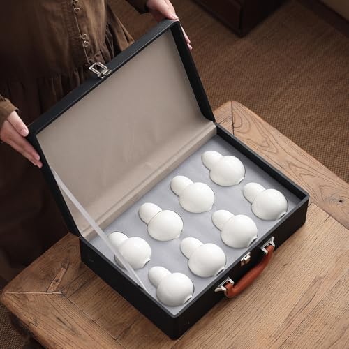 MsiDtsoy 羊脂玉風 磁器 酒器セット 16点 徳利8本+一口杯8個 高級ギフトケース付 山水・福禄デザイン 家飲み 宴会 来客 贈答用 日本酒/紹興酒対応 ひさご型小徳利 (A)