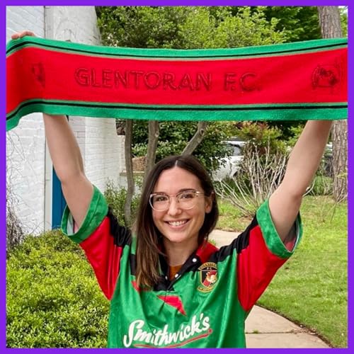 Page de couverture de 21: The Queen of East Belfast - Morgan Day, Oklahoma, USA - Glentoran FC, Northern Ireland.