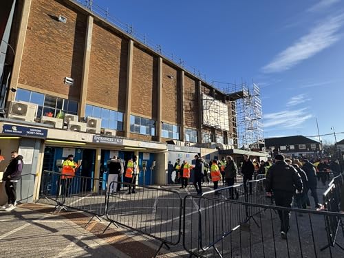 United We Stand podcast 714. Leeds away