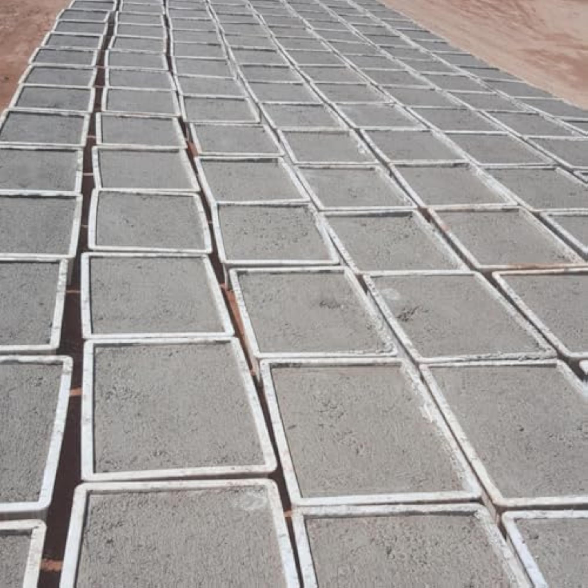 Concrete Paving Form Tray for Smooth Concrete Crafting