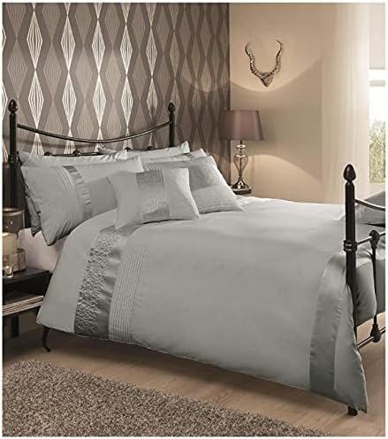 GC GAVENO CAVAILIA Super Soft Striped Double Duvet Cover, Hypoallergenic Polycotton fancy Panel Quilt Bedding Set, Cream