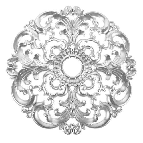 Rosace de plafond décorative pour sublimer le lustre du salon