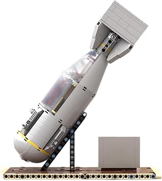 WWII Atomic Bomb Building Model Set, MOC Assembly Kit with Transparent Internal Structure, Dedicated Stand, Desktop Display Model for Adults, Teens, Historic Replica Static/407PCS