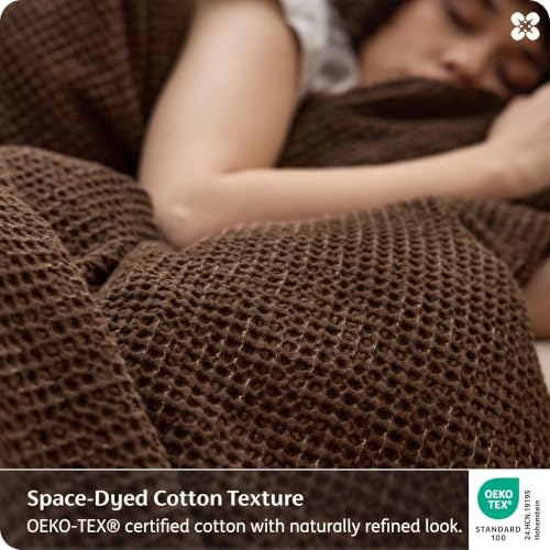 Image of Bedsure PureWoven Space-Dyed Cotton Waffle Duvet Cover Set, Queen, Brown