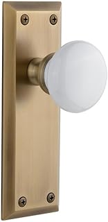 Grandeur Fifth Avenue Plate Privacy with Hyde Park Knob in Vintage Brass