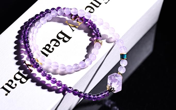 HLTYGWX Amethyst-Kristall-Armband, Perlenarmbänder für Frauen, natürlicher Heilstein, Boho, mehrschichtiges Amethyst-Armband, lila, Geschenke für Frauen und Mädchen, 4 mm