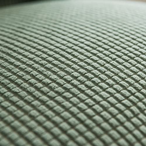 Housse de chaises vert cyprès idéale pour sublimer vos repas de fête