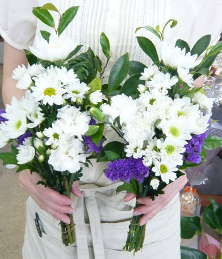 Amazon｜生花 仏花 白でまとめたシンプルな仏花｜フラワー
