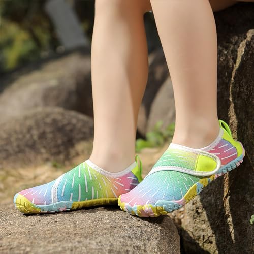 Image of Quickshark Kids Water Shoes Boys Girls Barefoot Aqua Socks Outdoor Indoor Quick Dry Sandals Lightweight Slip On Walking Sneakers for Beach Pool Swim (Little Kid /Big Kid)