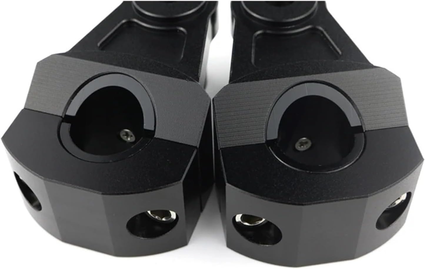 のために スピード用 のために トリプル750用 のために タイガー900用 のために トライデント用 のために スクランブラー用