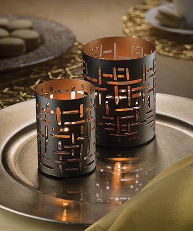 Image of D'light Online HD26 Disposable 26 Hours Liquid Candles, Clear Plastic Disposable Fuel Cells for Wedding Table Top Lights, Restaurant Tables and Emergency Candles- (26 Hours, Set of 60)