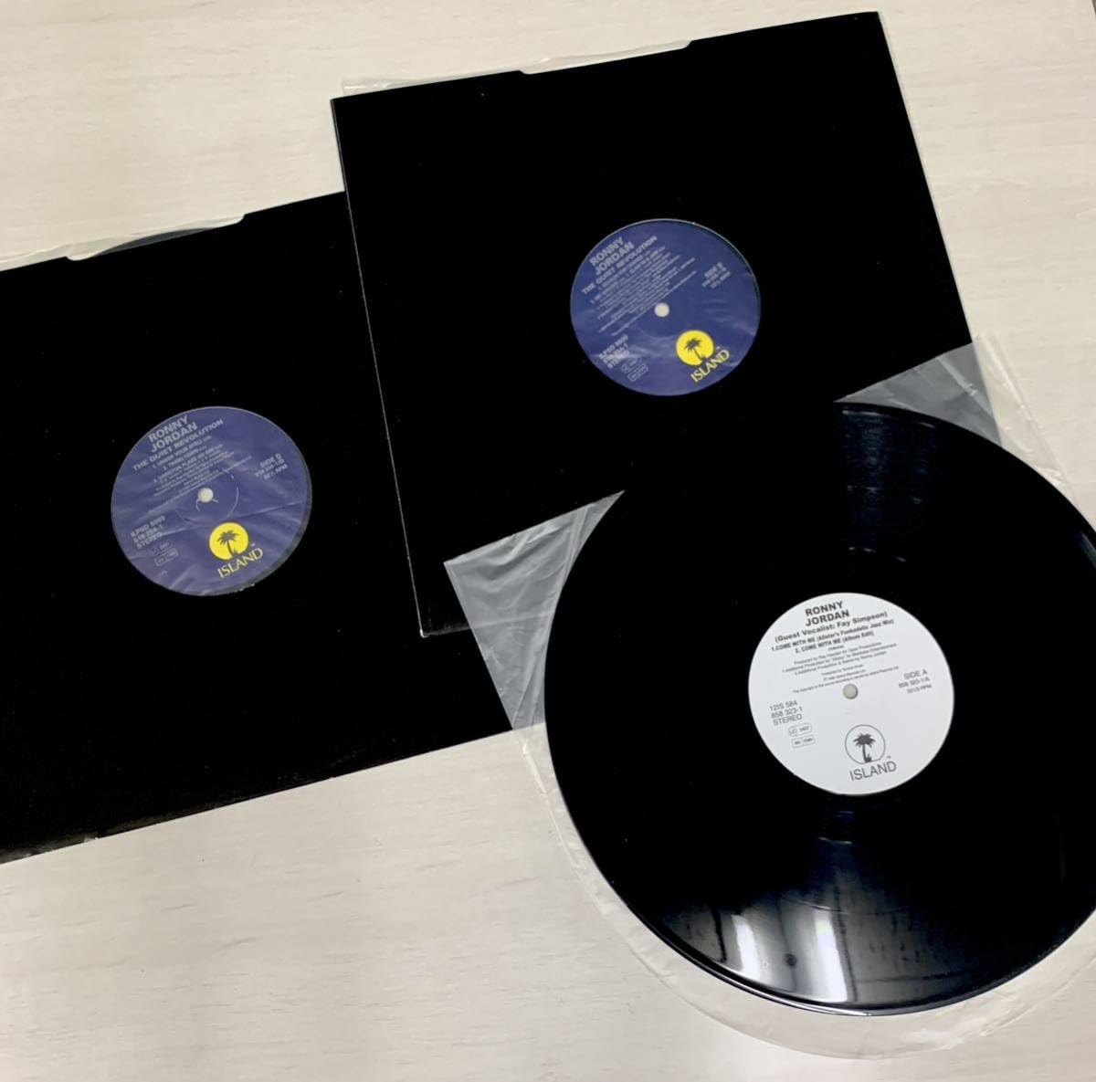 Amazon.co.jp: RONNY JORDAN/the quiet revolution // LP + 12” UK 