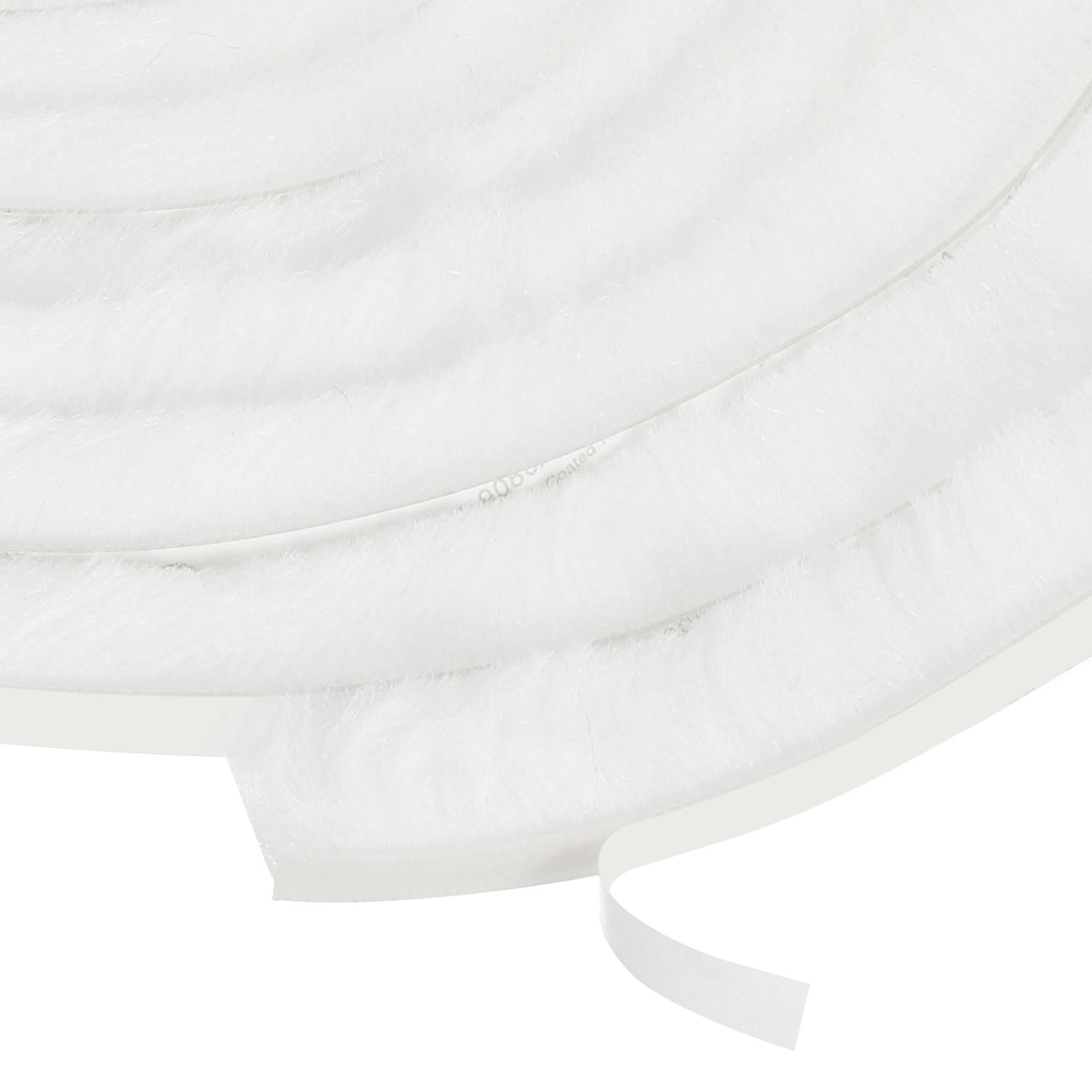 Joint d'étanchéité autocollant blanc armoire fenêtre 5m x 2.2cm