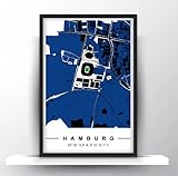 Stilvolle Wanddekoration – Das minimalistische Design mit einer detaillierten Stadionkarte verleiht jedem Raum eine moderne und elegante Note. Perfektes Geschenk für Fußballfans – Ideal für Geburtstage, Weihnachten oder besondere Anlässe, um echte Fans mit einem einzigartigen Poster zu überraschen. Hochwertiger Druck – Gestochen scharfe Details und kräftige Farben sorgen für eine beeindruckende Darstellung, die lange erhalten bleibt. Vielseitig einsetzbar – Passt perfekt ins Wohnzimmer, Büro, Schlafzimmer oder als stilvolle Dekoration in einem Sportzimmer. Verschiedene Größen erhältlich – Das Poster ist in mehreren Formaten verfügbar, damit es sich optimal in jede Einrichtung einfügt.