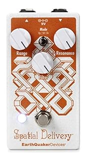 For standard latching operation, tap the footswitch once to activate the effect and then tap again to bypass. For momentary operation, hold the footswitch down for as long as you’d like to use the effect. Once you release the switch the effect will b...