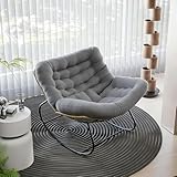 【Confort】Avec son design arrondit et généreux et ses coussins épais, notre fauteuil à bascule allie confort et esthétique et s’intègre facilement dans différents styles de décoration, apportant ainsi plus de chaleur et de beauté à votre espace. Le design ergonomique et la fonction de bascule anti-basculement vous permettent de vous détendre complètement en vous adossant.