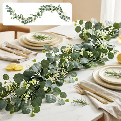 AGOTD 2 Piezas Guirnalda Eucalipto Artificial, Planta Colgante 1,8m con Hojas Verdes y Flores Blancas, Enredadera Eucalipto Plateado para Decoración de Boda, Fondo de Arco, Gris Verdoso