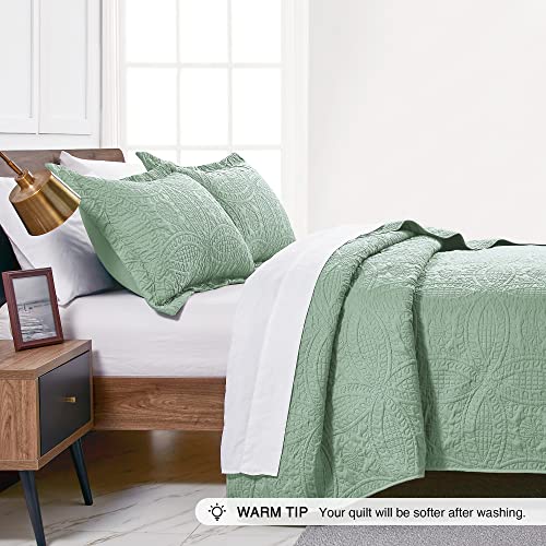 Love's cabin King Size Quilt Set Sage Bedspreads - Soft Bed Summer Lightweight Bedspread Comforter - Modern Style Coin Pattern Coverlet for All Season - 3 Pieces (1 Quilt, 2 Pillow Shams)