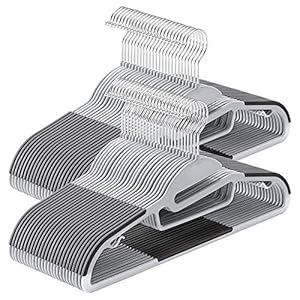SONGMICS Kleerhangers van kunststof, set van 50 stuks, beugels met U-vormige opening, antislip, 0,5 cm dik, 41,5 cm lang…
