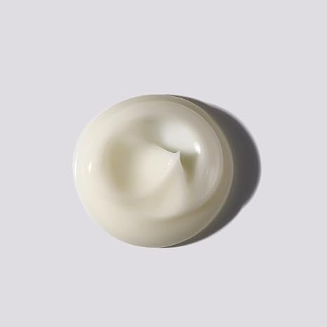 shu uemura art of hair Essence Absolue Overnight Serum For All Hair