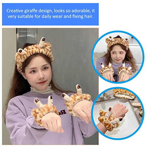Beavorty Spa Headband with Wristbands Set Cute Giraffe Face Wash Makeup Headband and 2pcs Wrist Washband Scrunchies Cuffs to Avoid Liquid from Spilling Down Your Arms - Image 2