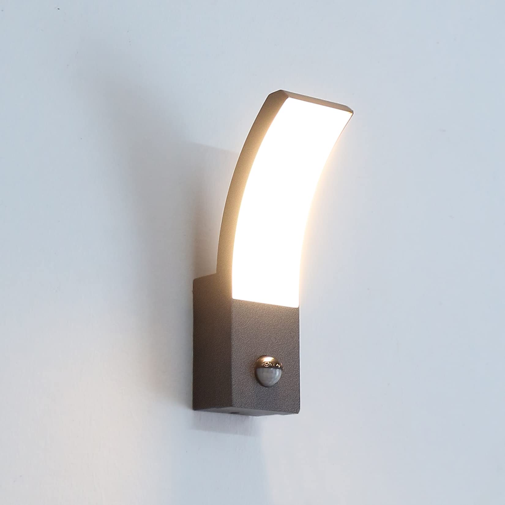 VOPHICHO 2 lampade solari per esterni, con sensore di movimento, 70 LED