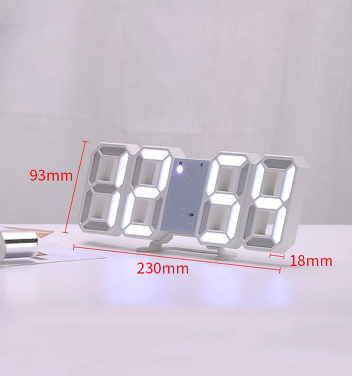 Amazon.co.jp: ILuvic LED 壁掛け デジタル時計 電子3D 立体 wall