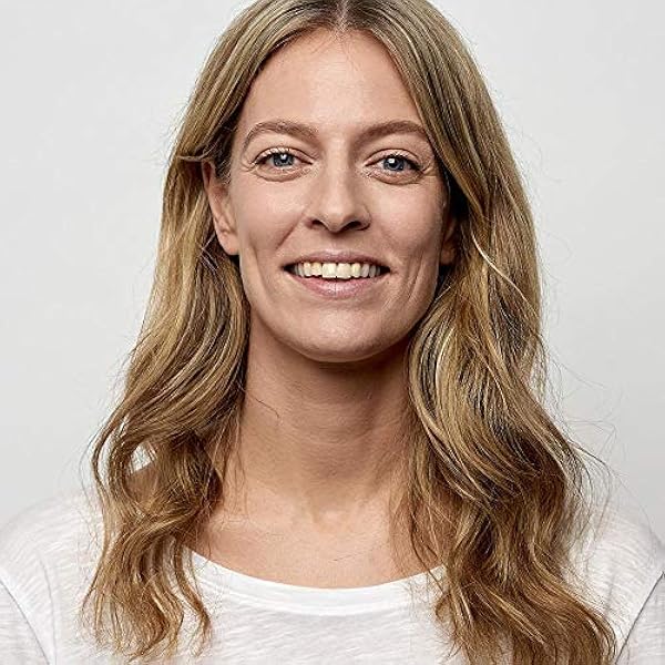 NUI Cosmetics - Pura cosmética natural vegana, sin gluten - Base de maquillaje - Foundation 02 MATAO es un tono neutro a frío, claro.