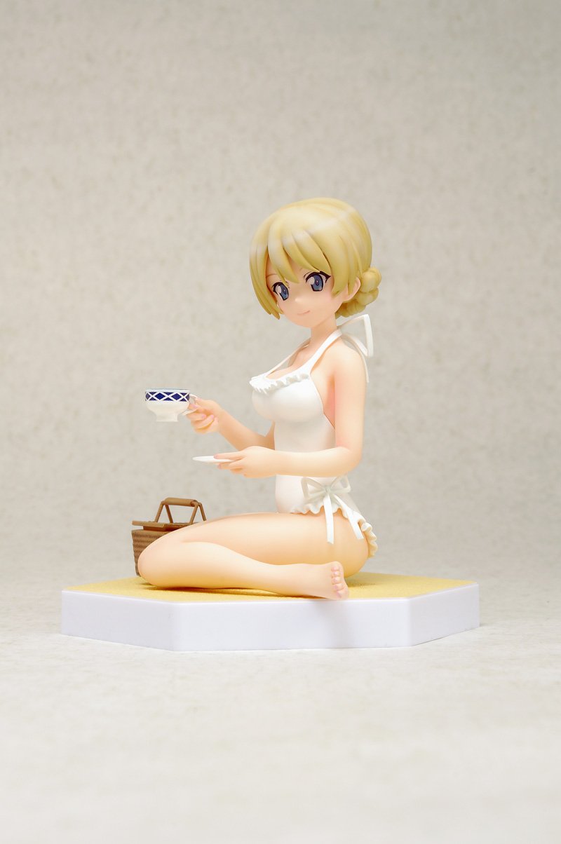 BEACH QUEENS ガールズ&amp;パンツァー ダージリン 1/10スケール PVC製 塗装済み 完成品 フィギュア Amazon.co.jp: BEACH QUEENS ガールズ&パンツァー ダージリン 1