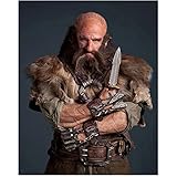 Graham McTavish as Dwalin arms crossed with daggers 8 x 10 Inch Photo