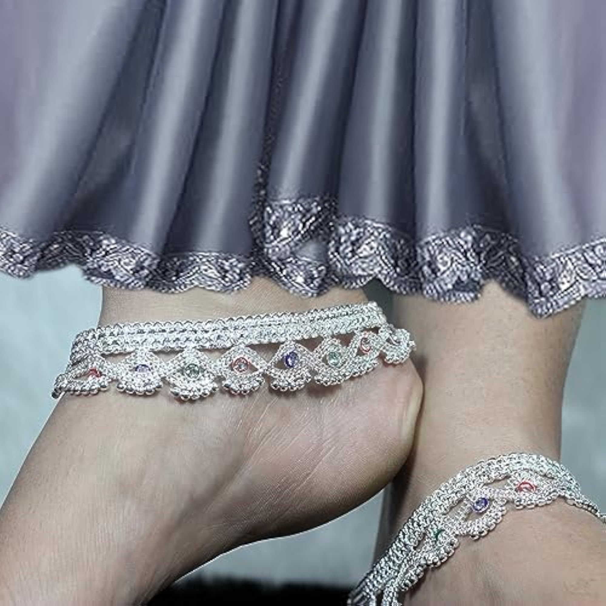 Indian Traditional Metal Anklets Payal Pair with Ghungroo