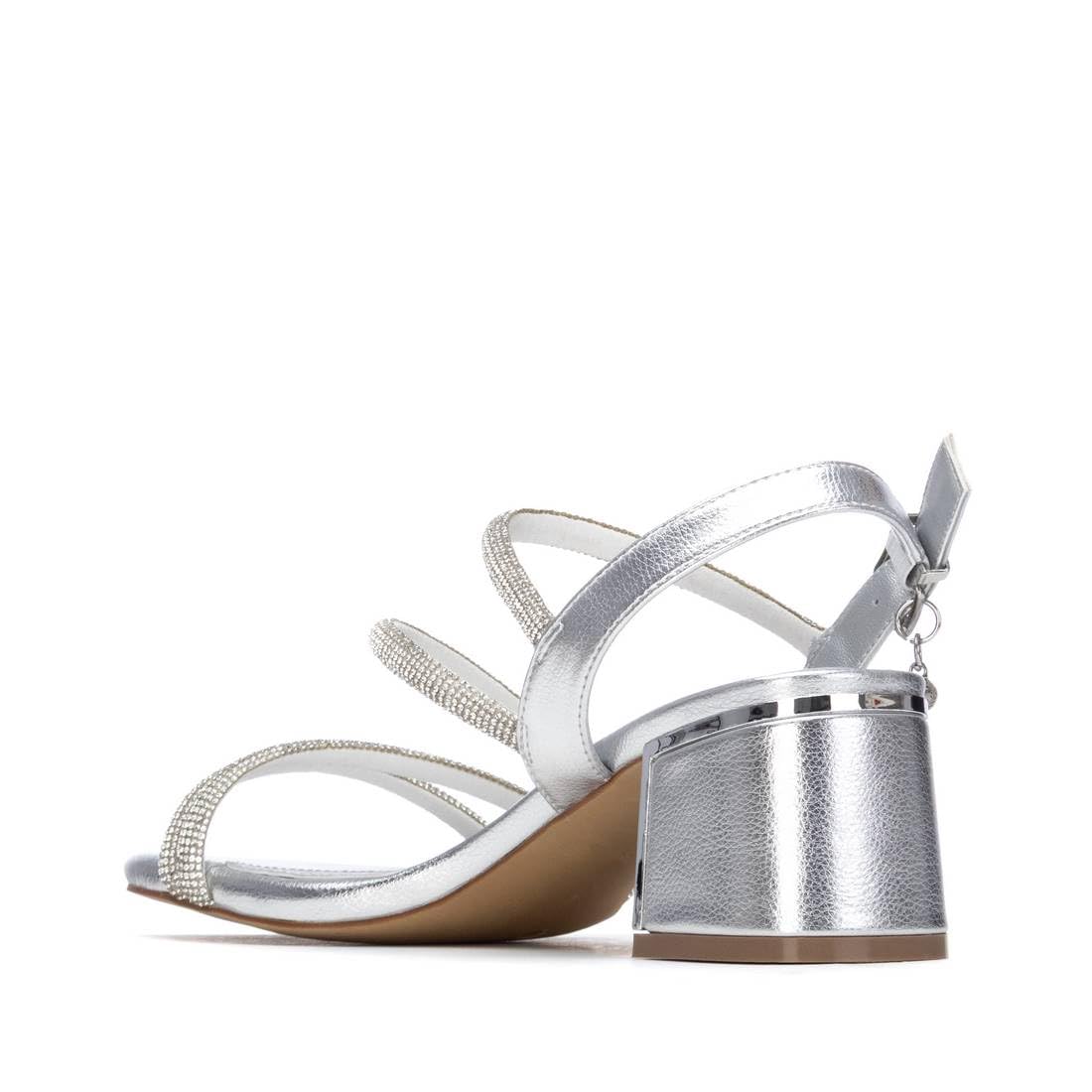 XTI - Sandali Donna - Calzature comode e versatili - Moda casual