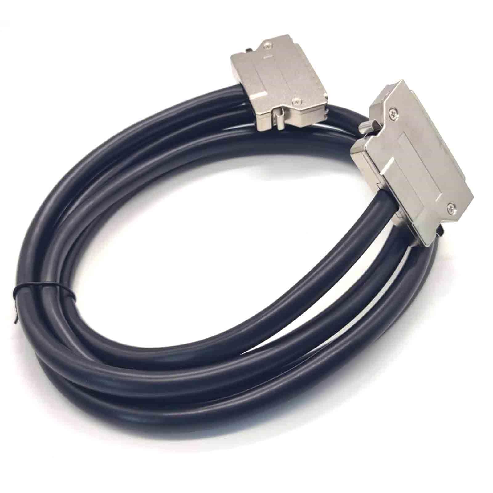 SCSI - Cable HPDB macho de 68 pines a HPDB macho de 68 pines con carcasa de metal blindado de par trenzado, cable de bloqueo de campo, 2 metros