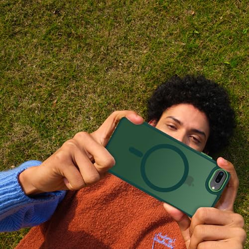 Coque iPhone 8 Plus protection mate verte Magsafe pour éviter les bris