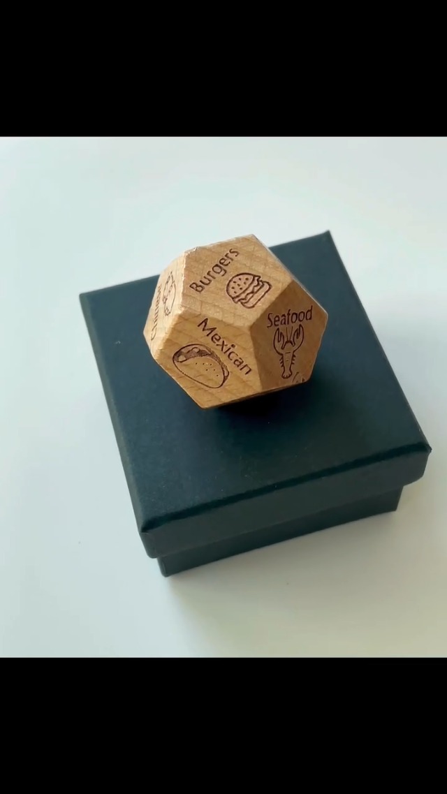 Food Decision Dice With 12 Food Patterns for Couples - Wooden