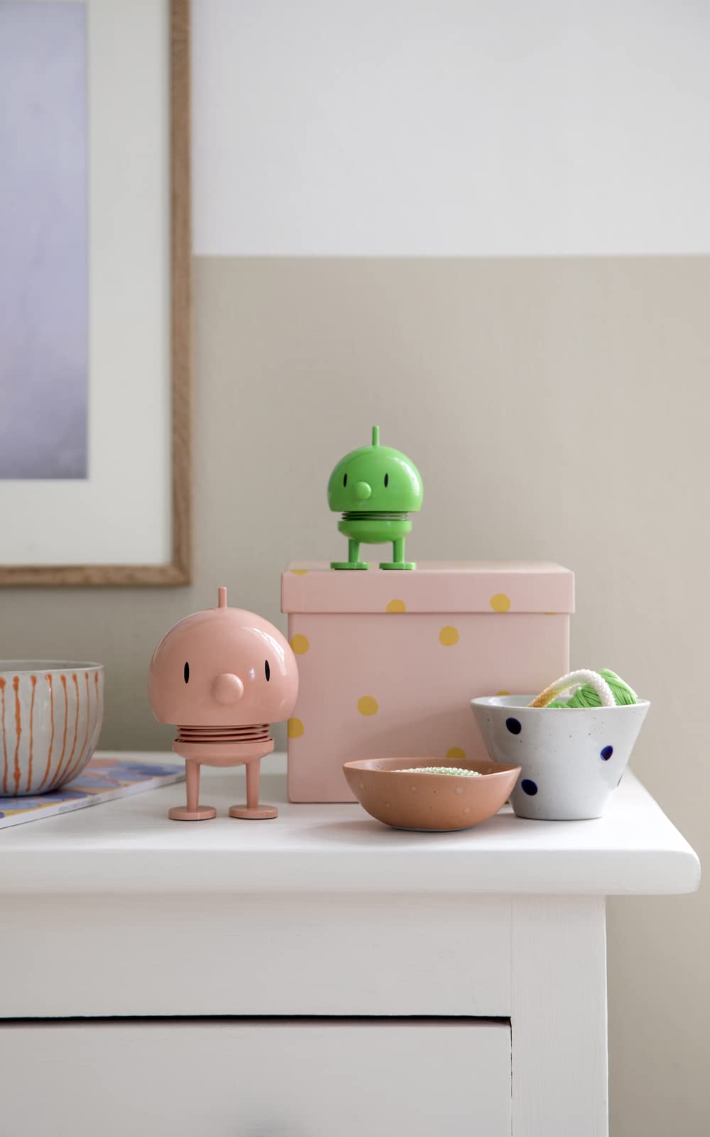 Hoptimist Bumble Wackelfigur & Glücksbringer, Skandinavische Deko Figuren für Wohnzimmer, Schreibtisch, Büro, Bürodeko & Lustige Kleine Geschenke, 7,5 x 8,5 x 10,7 cm, Medium, Chrom