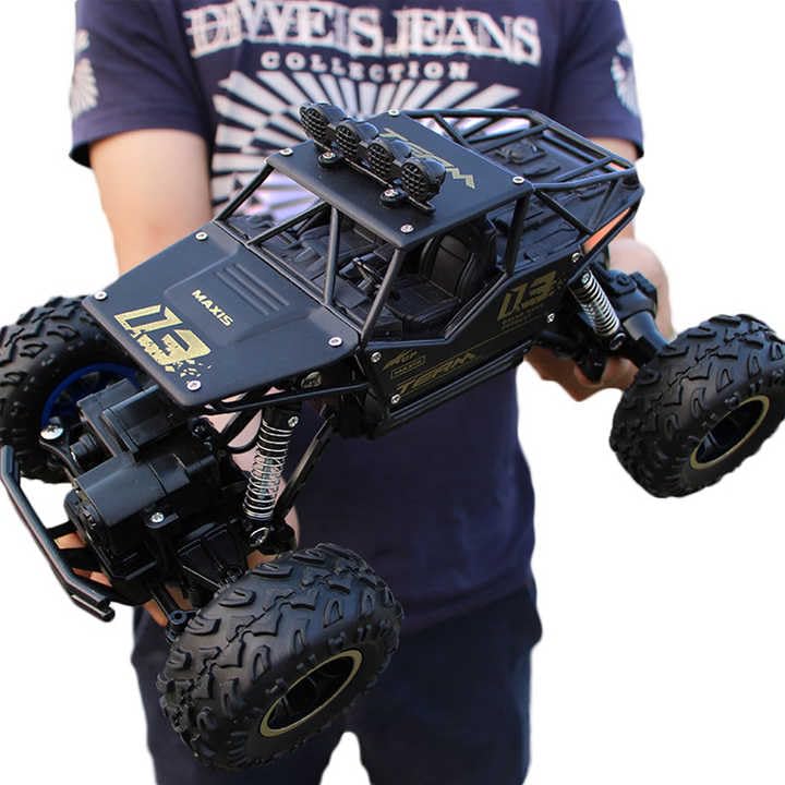 Image of Remote Control Monster Truck, 4x4 4wd Off-Road Rock Crawler, RC Car with Controller, Remote Control Monster Truck, Battery.Rechargeable Colour Silver Black Golden