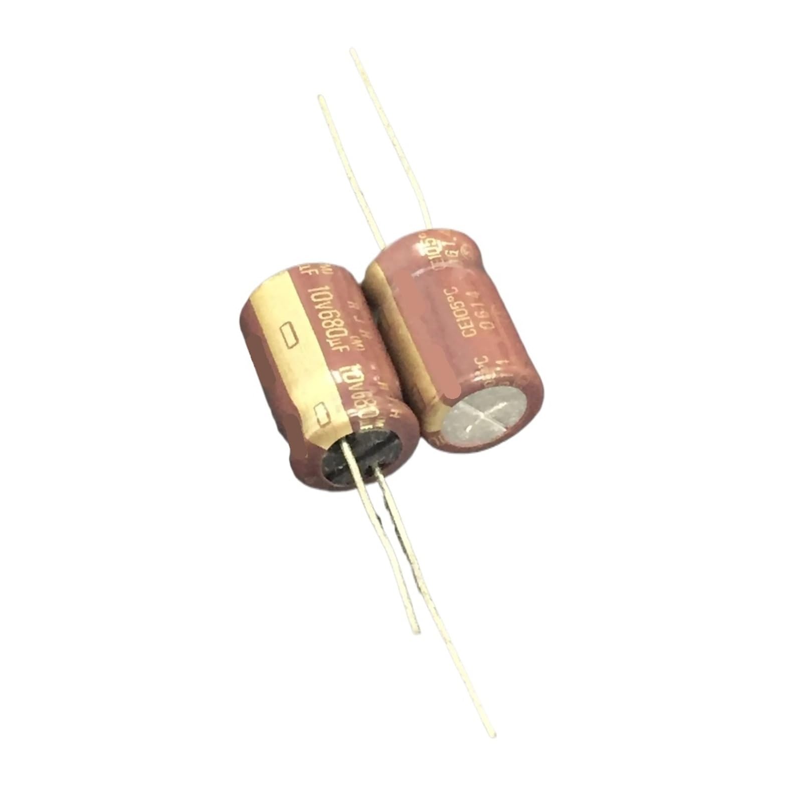Condensateurs audio basse impédance 10V pour réparer le grésillement d'un haut-parleur