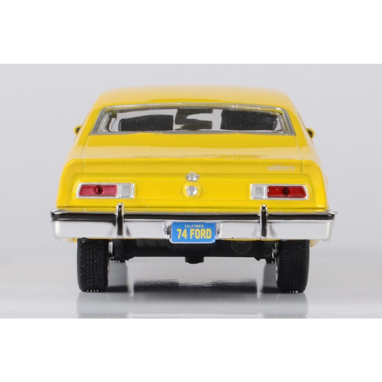 Ford Model 92 ミニカー BRK42 Amazon.com: 1974 Maverick Yellow Forgotten Classics 1/24 Diecast