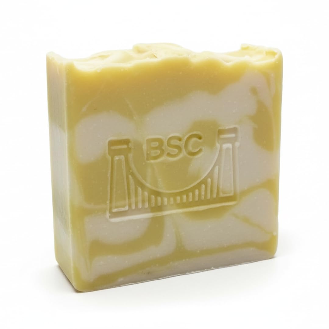Hademade Coconut and Shea Butter Artisan Soap with Essential oil. (Lemon)