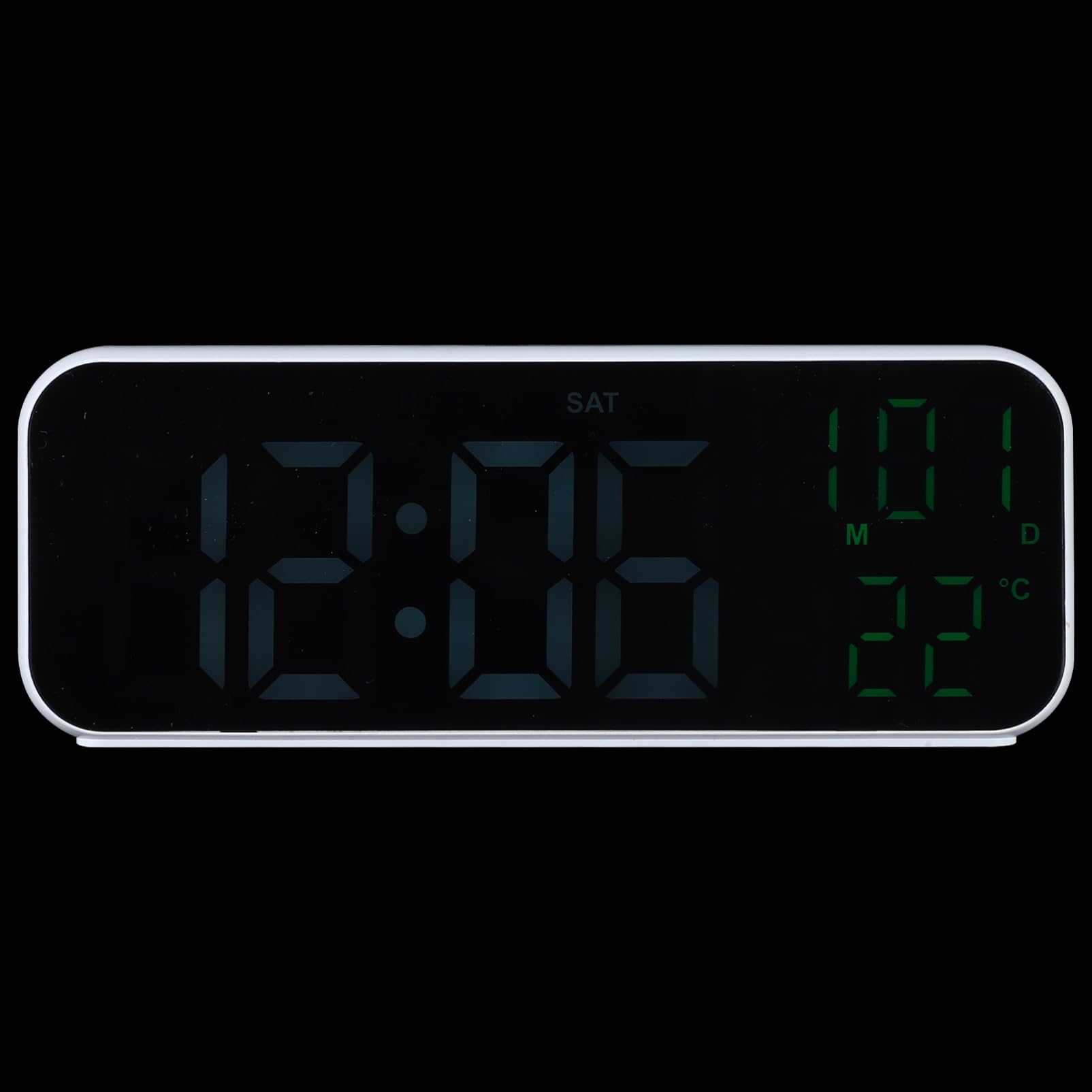 Reloj despertador electrónico retro con pantalla grande para ver la hora sin forzar la vista